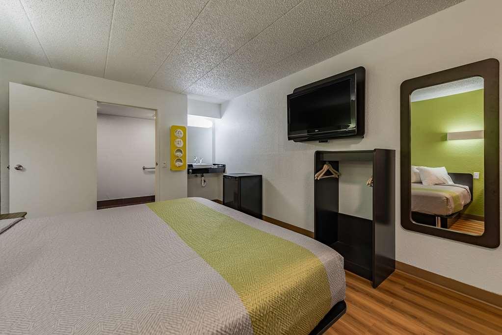 Days Inn By Wyndham Cincinnati I-71 Silverton Rum bild